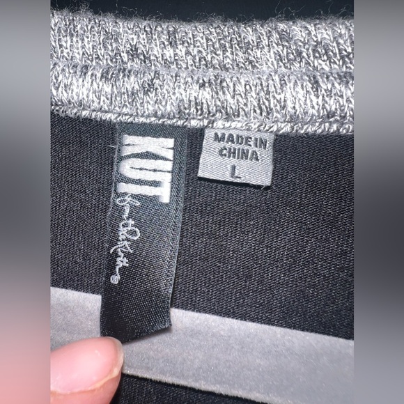 Kut from the kloth Floral Lightweight Sweater Top Size Large EUC - Picture 3 of 7